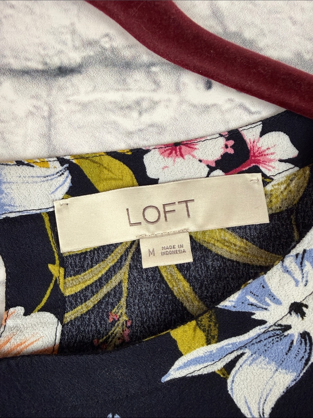 LOFT Navy Floral Short Sleeve Blouse with Vibrant Floral Print Size Medium - Picture 3 of 5